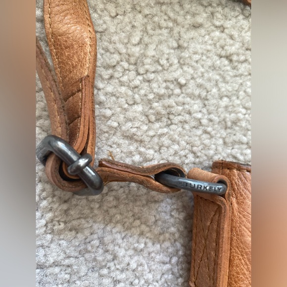 Burkely tan coloured genuine leather shoulder crossbody bag - Picture 7 of 16